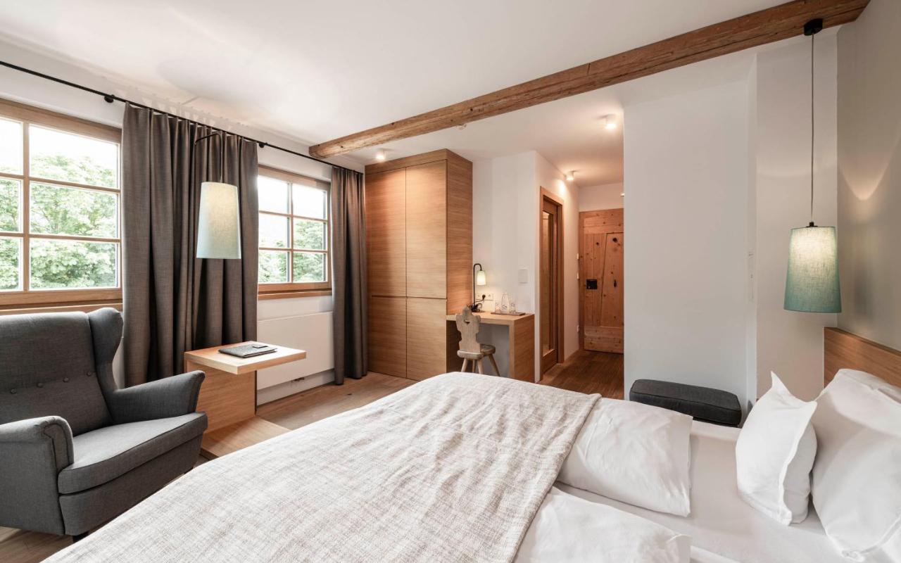 Strasserwirt - Ansitz Zu Tirol Strassen Exterior foto