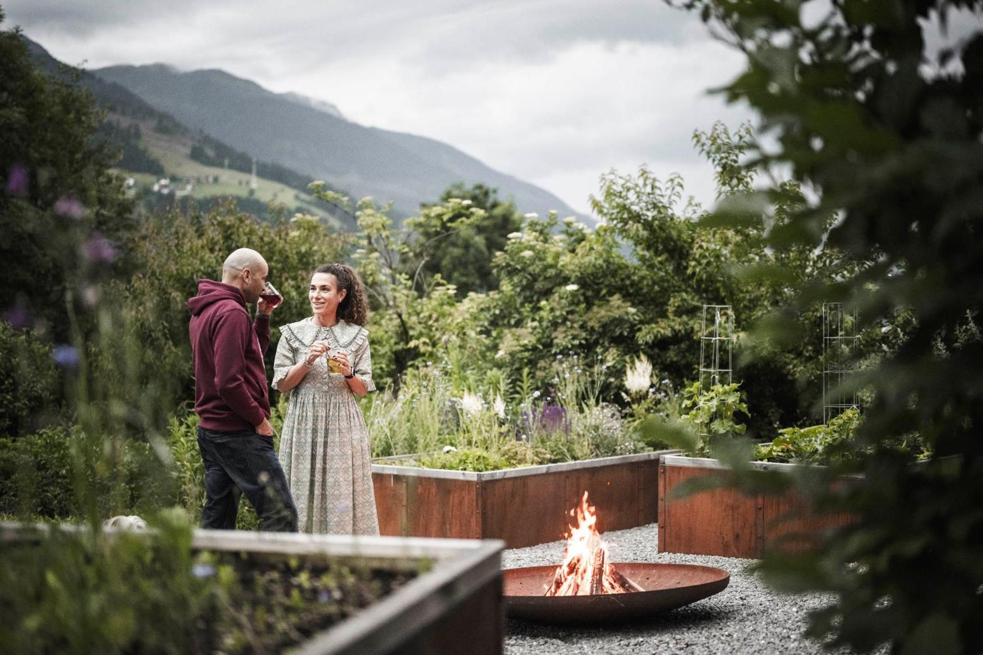 Strasserwirt - Ansitz Zu Tirol Strassen Exterior foto